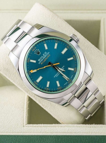 Rolex Milgauss &ndash; Blue Dial &ndash; Green Sapphire