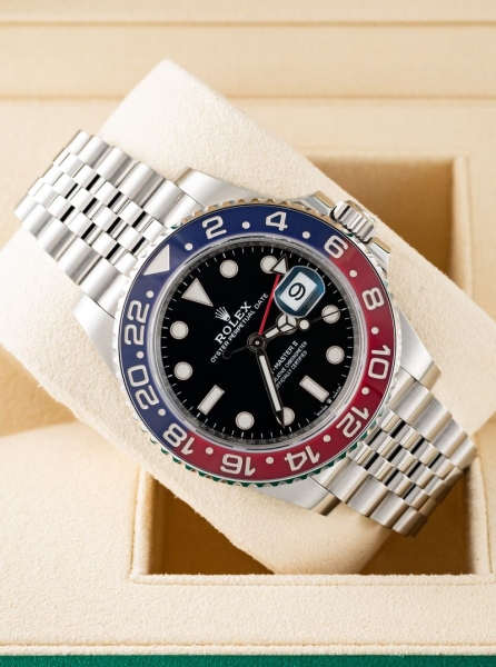 Rolex GMT Master II  Pepsi Jubilee