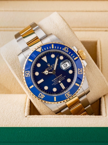 Rolex Submariner Date "Bluesy"