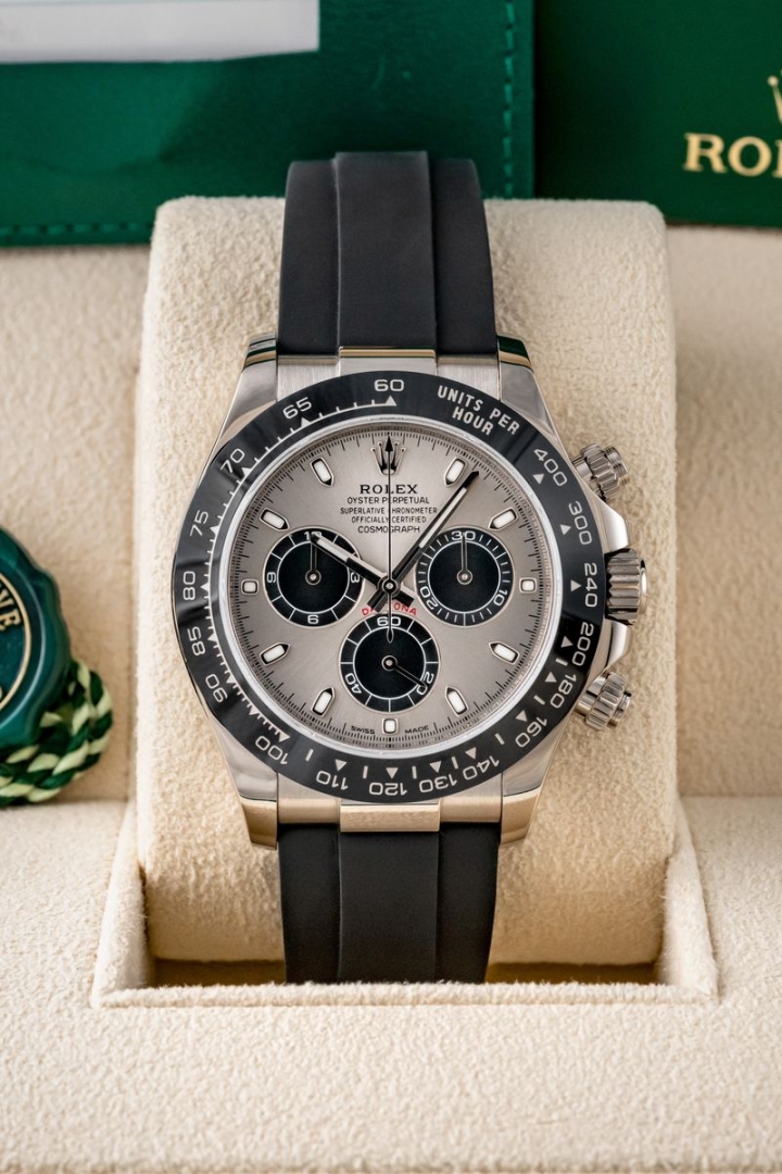 Rolex Daytona White Gold Grey Dial Oysterflex di secondo polso