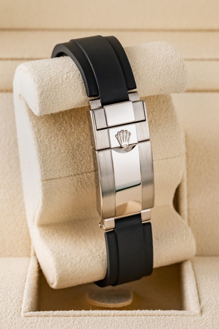Rolex Daytona White Gold Grey Dial Oysterflex