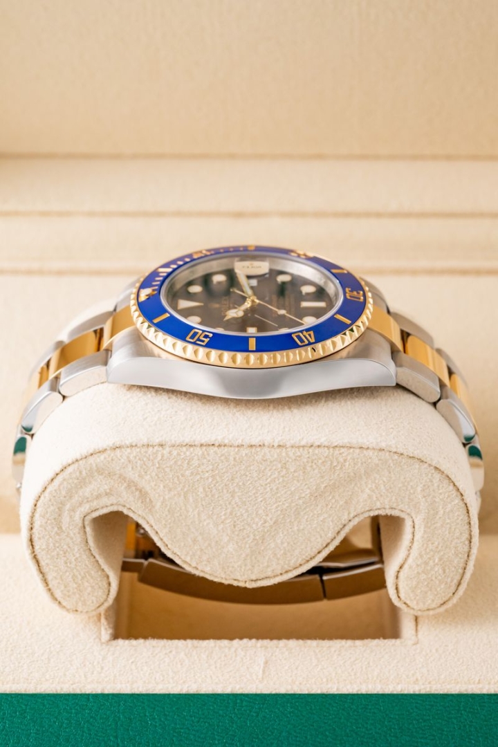 Rolex Submariner Date "Bluesy" in ottime condizioni