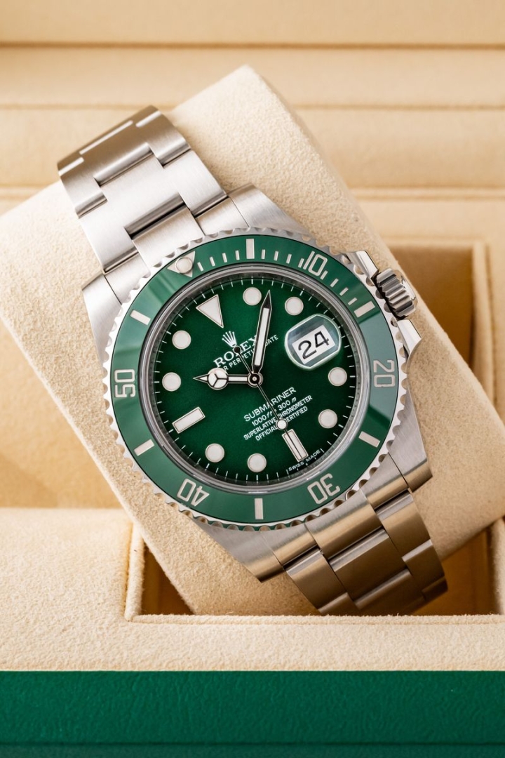 Set originale Rolex Submariner Date "Hulk"