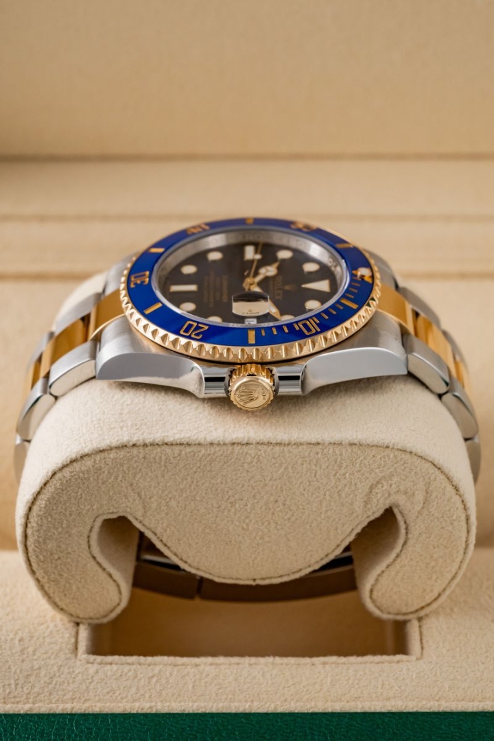 Rolex Submariner Date "Bluesy" in ottime condizioni
