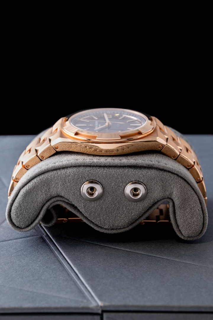 Vacheron Constantin Overseas  Blue Dial Rose Gold