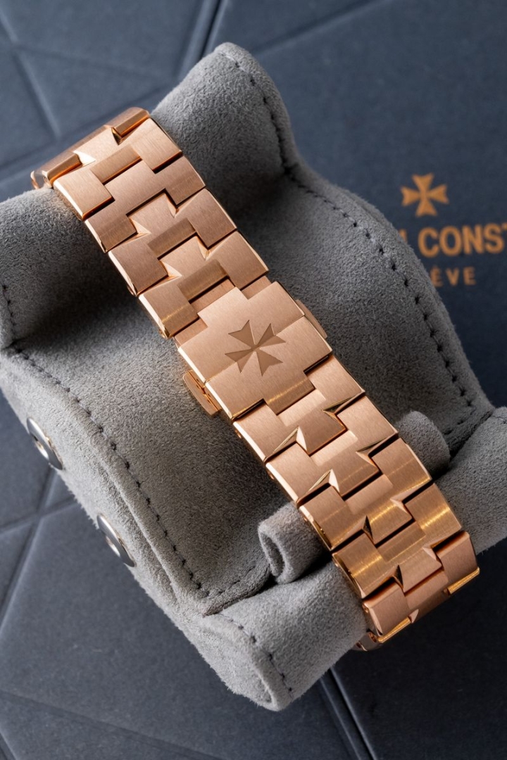 Vacheron Constantin Overseas  Blue Dial Rose Gold