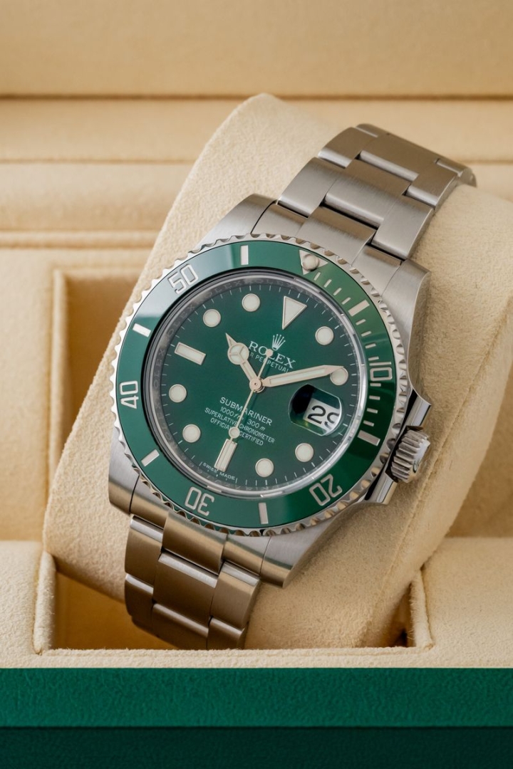 Rolex Submariner Date "Hulk" usato garantito