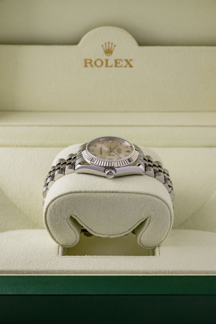 Rolex Datejust 31mm Silver Diamond Dial  in ottime condizioni
