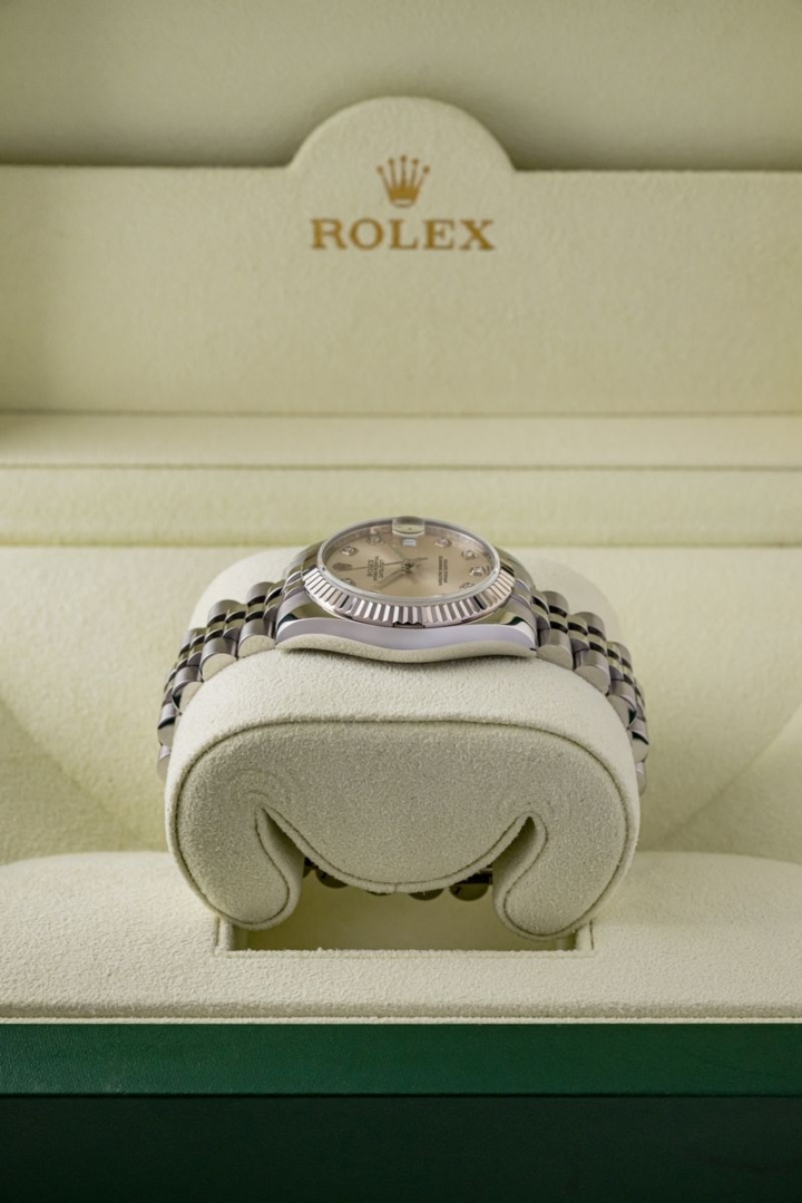 Rolex Datejust 31mm Silver Diamond Dial 