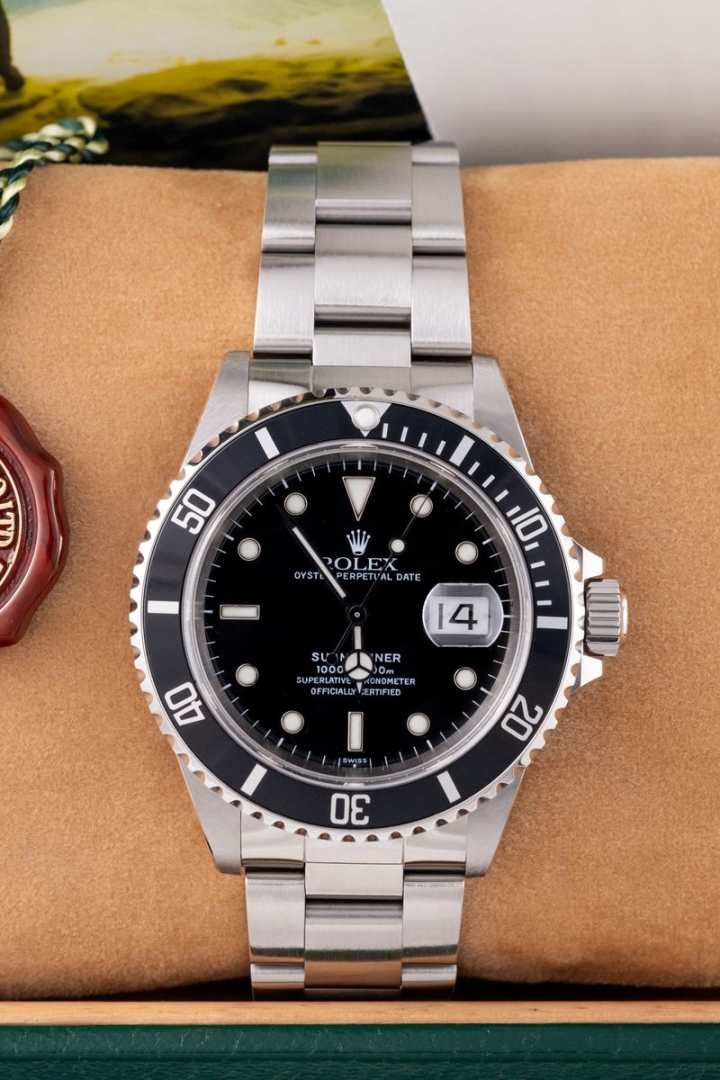 Rolex Submariner Date "Swiss Only" di secondo polso
